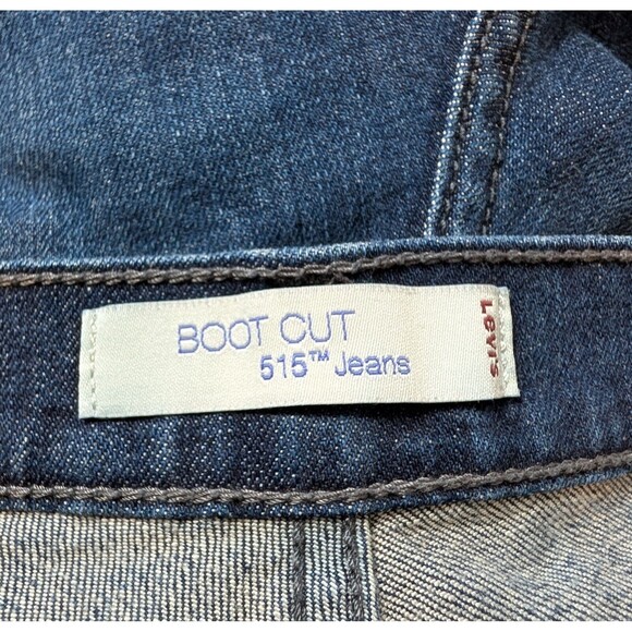 Levi’s Women's 515 Bootcut Jeans Size 10 Mid Rise Metal Studs Blue Dark Wash - Picture 6 of 9